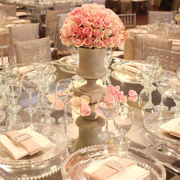 pink table centerpiece with mirrored table top